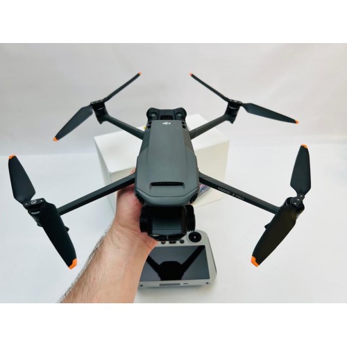 Квадрокоптер DJI Mavic 3 Pro в Клину с пультом DJI RC
