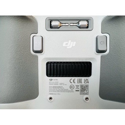 Квадрокоптер DJI Mavic 3 Pro в Клину с пультом DJI RC